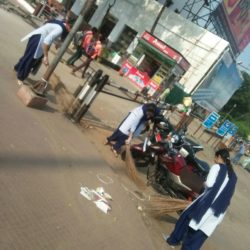 Swachhta Abhiyan at Dhanbad Station (1) Swachhta Abhiyan at Dhanbad Station (1)