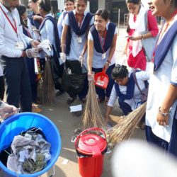 Swachhta Abhiyan at Dhanbad Station (9) Swachhta Abhiyan at Dhanbad Station (9)